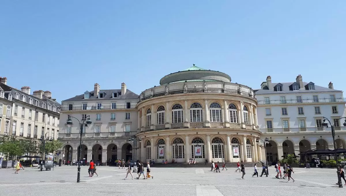 Installation de panneaux solaires à Rennes (35)