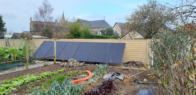 Installation de panneaux solaires au sol