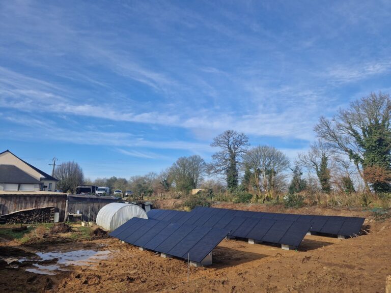 Panneaux solaires au sol