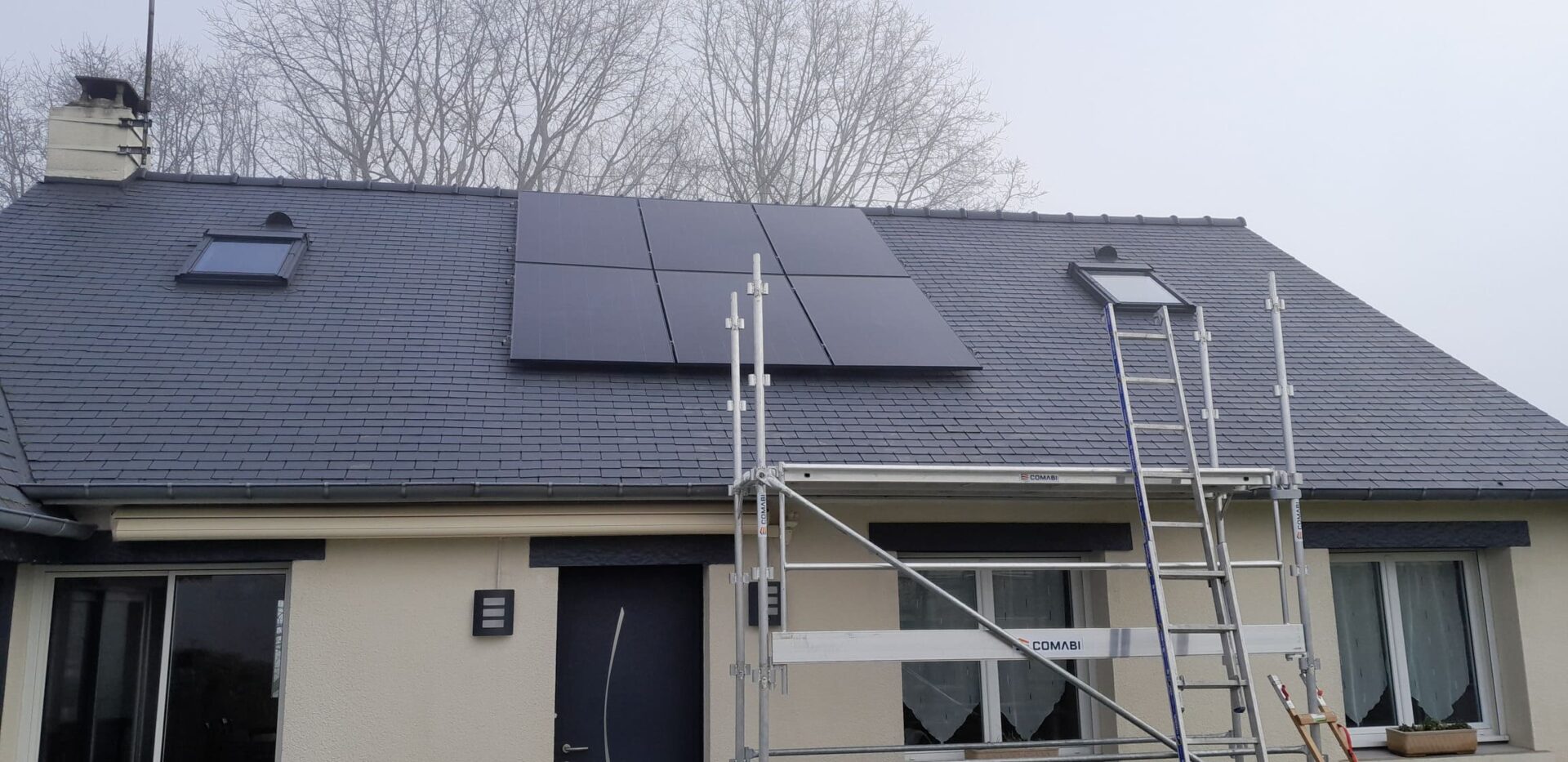 Installation panneaux solaires à Lécousse